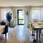 296 Konukevi 3*